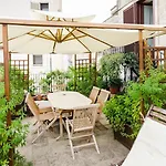 B&B Iris Bed & Breakfast 3*