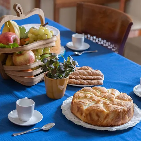 B&B Iris Bed & Breakfast 3*