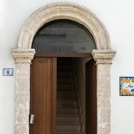 B&B Iris 3* Латерца