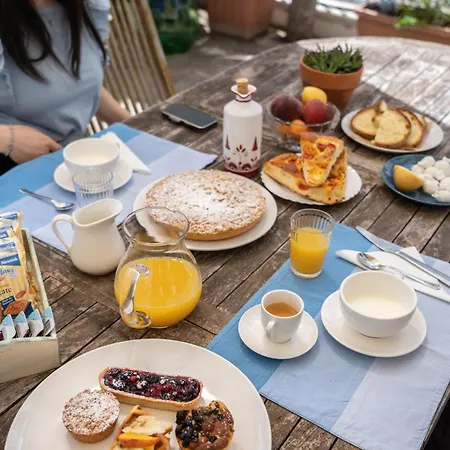 Iris Bed & Breakfast