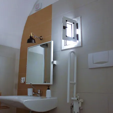 Iris Bed & Breakfast 3*