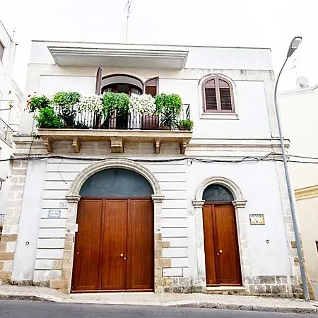 Iris Bed and Breakfast Laterza