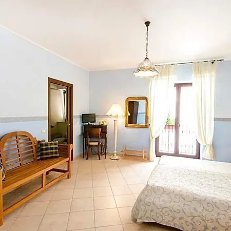 Iris 3* Laterza